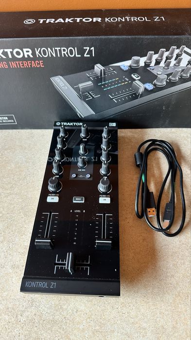 Dj контроллер Native Instruments Traktor Kontrol Z1: 6 000 грн