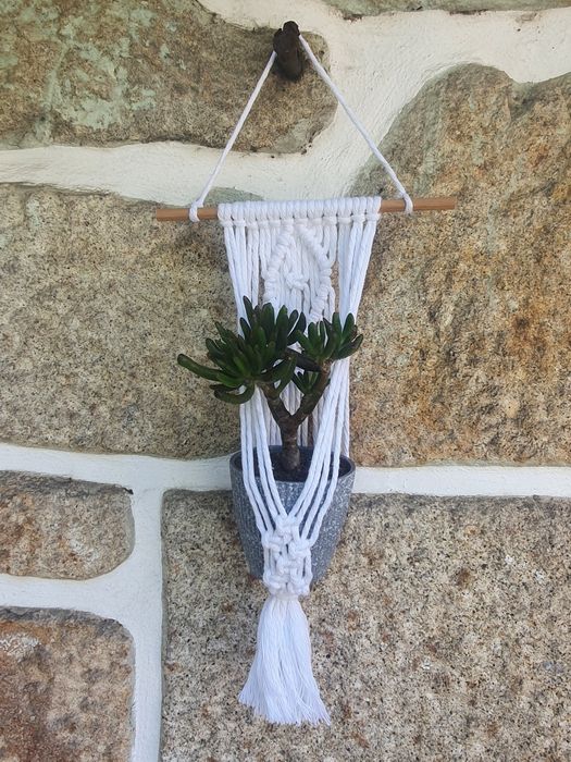 Suporte para vaso em Macramê