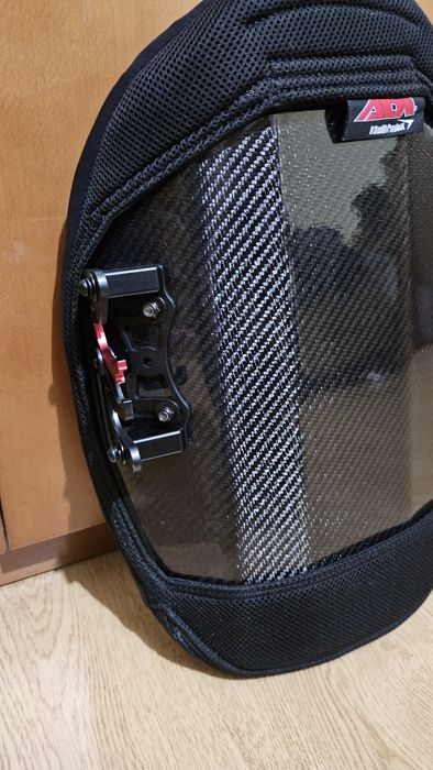 Baixa de preço. Encosto em carbono para cadeira de rodas manual