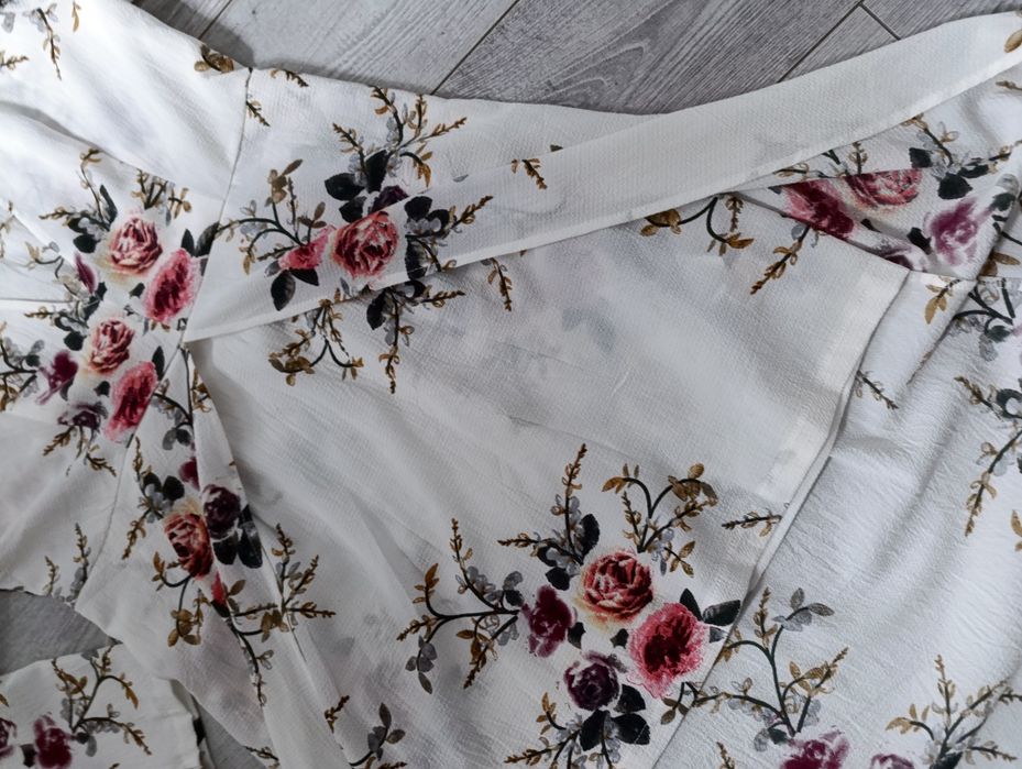 Sukienka kremowa w  kwiaty maxi mini Boho