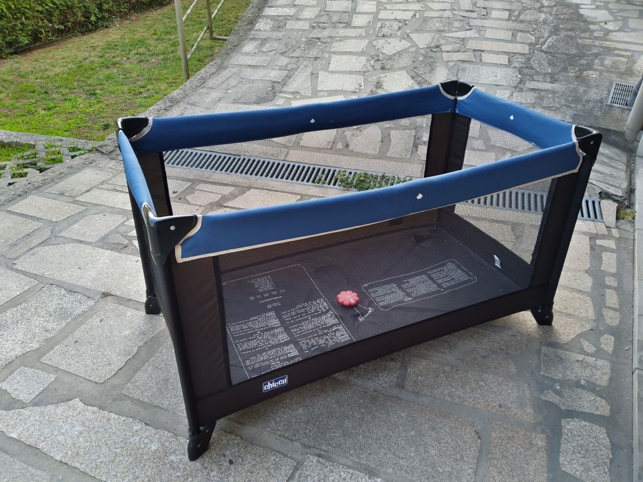 Cama de bebé para viagem/berço