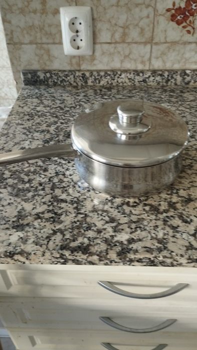 Caçarola com cabo (20). Produto com uma excelente relação de design, q
