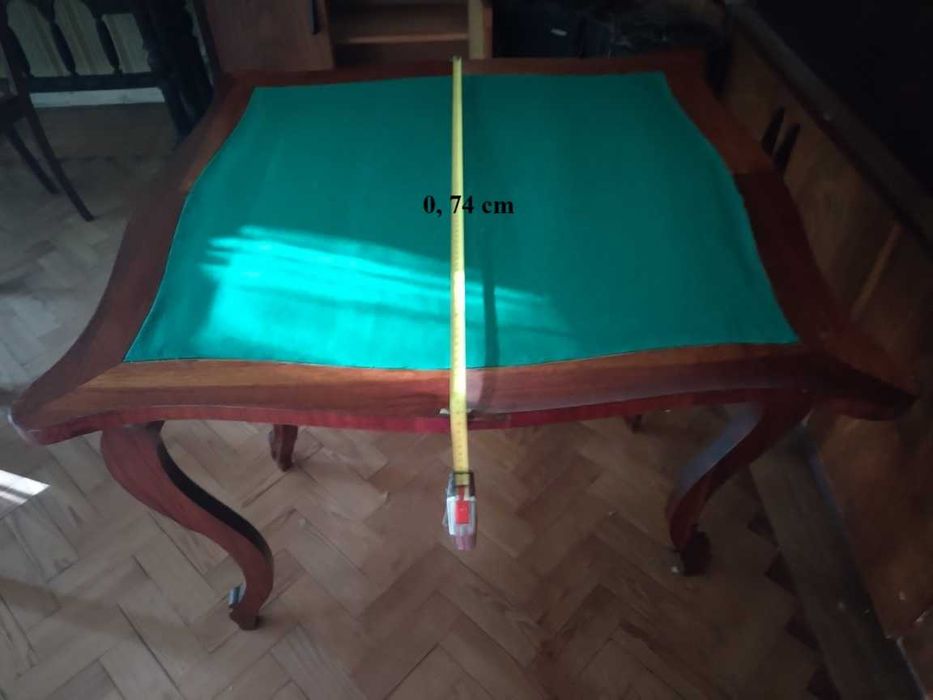 Mesa de jogo antiga dobrável em madeira maciça