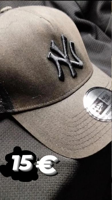 Vendo calções calças caps e outras coisas