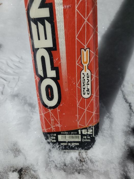 Sprzedam narty Rossignol 162 cm z wiązaniami