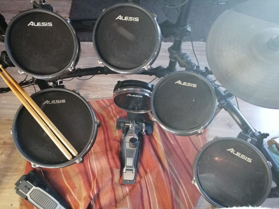 Perkusja elektroniczn Alesis dm10