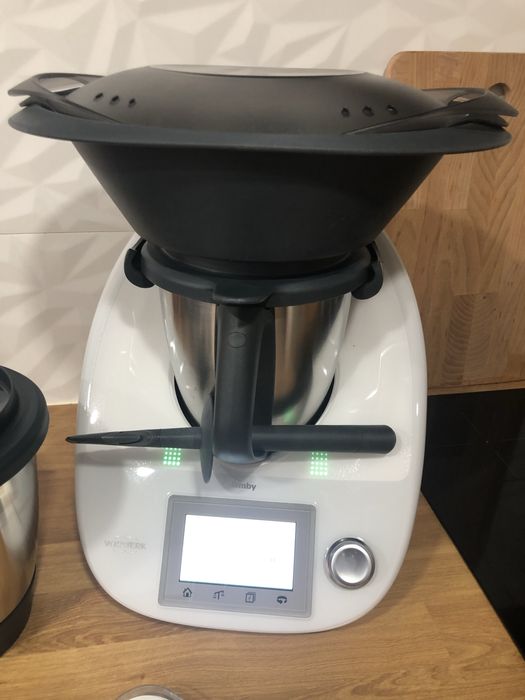 Bimby TM5 com 2 copos e cook key