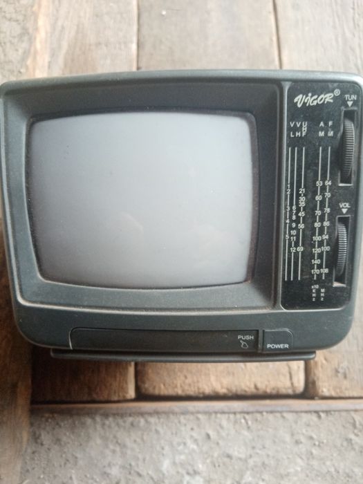 Телевизор в рабочем состоянии