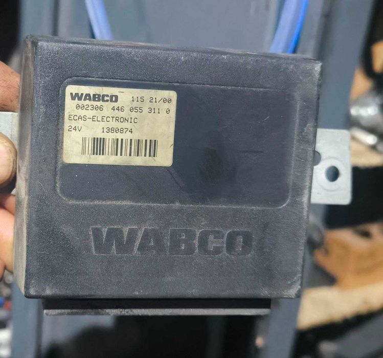 Блок пневмопідвіски ECAS WABCO  ДАФ 4460553110