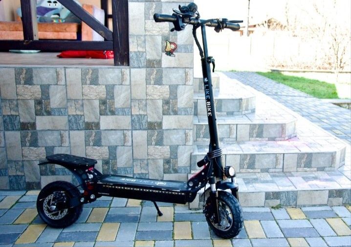 Еектросамокат    LIKE BIKE