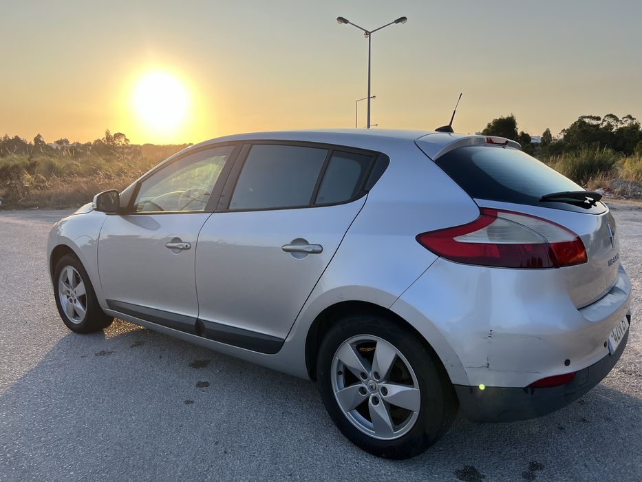 Renault Mégane 1.5 dCi — Apenas 85.000 km reais (Nacional)