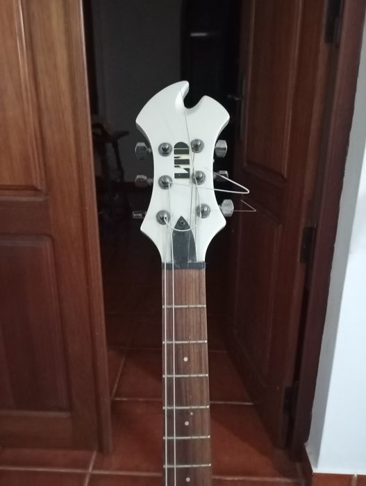 Guitarra ESP LTD AX50 Silver