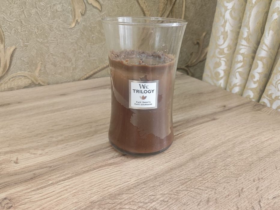 свеча WoodWick trilogy Cafe Sweets Cafe Gourmand 610грам