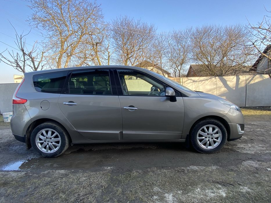 Продам гранд сценік 3 1.9 dci