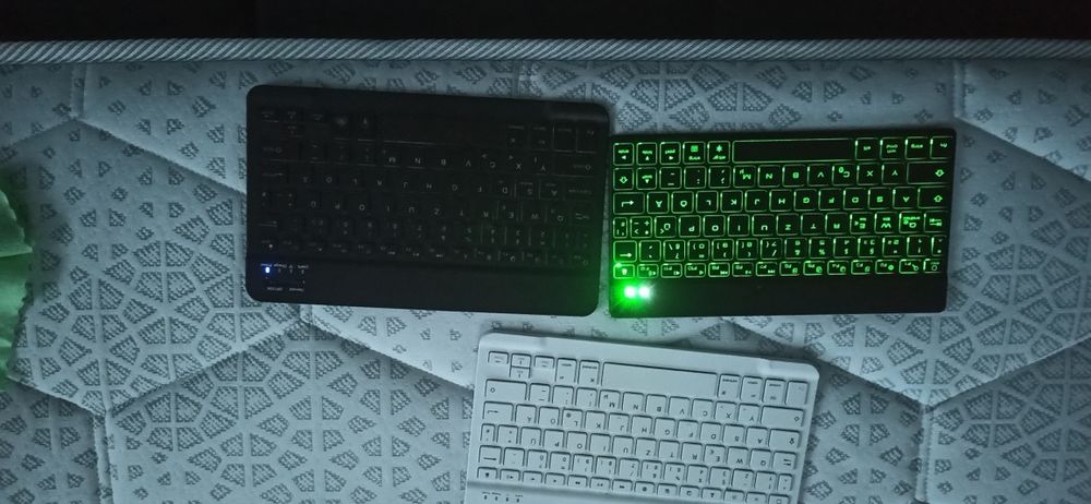 Чохол клавіатура для iPad/планшета