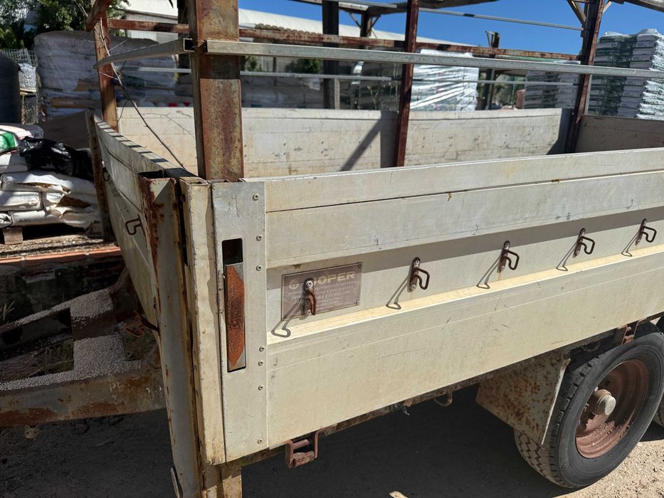 atredado Joper para ligueiros com 3500 kg de peso bruto paineis em alunimo