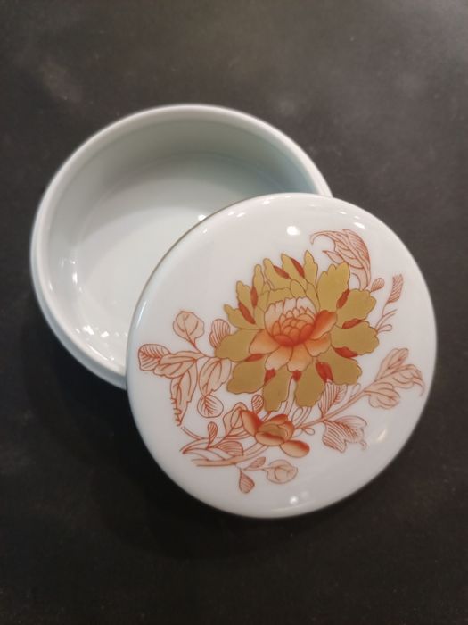 Caixas aneleiras regaleira em porcelana da Vista Alegre