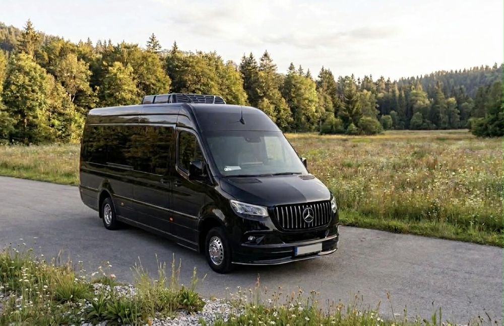 Bus / Autobus 20 osób – wynajem z kierowcą Lublin | Mercedes Sprinter VIP