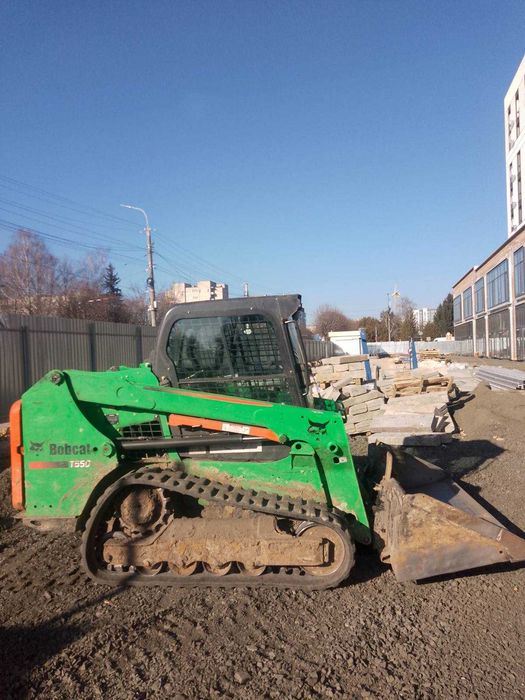 Послуги бобкат гусеничним та колісним Луцьк та Волинська область