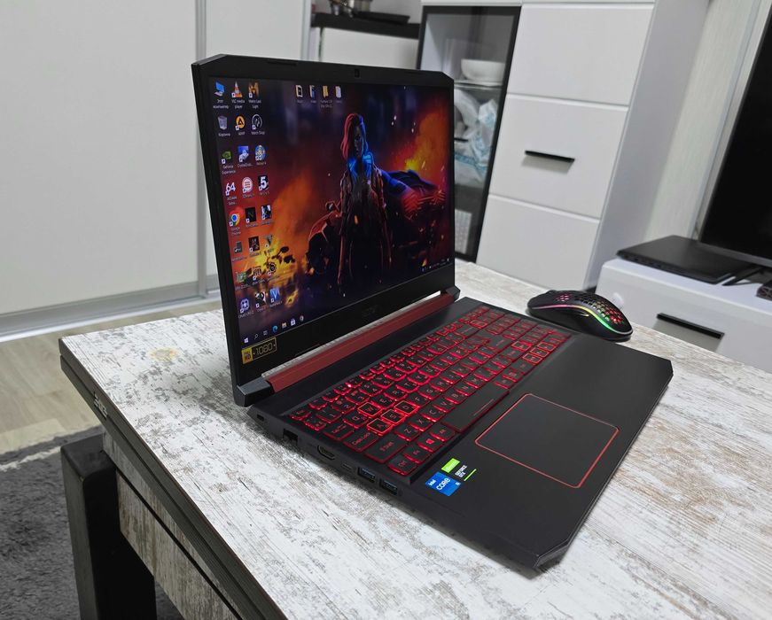 Acer Nitro 15.6 IPS (Core i5 9-Gen/Nvidia GTX 1050/16 DDR4/256GB+512GB