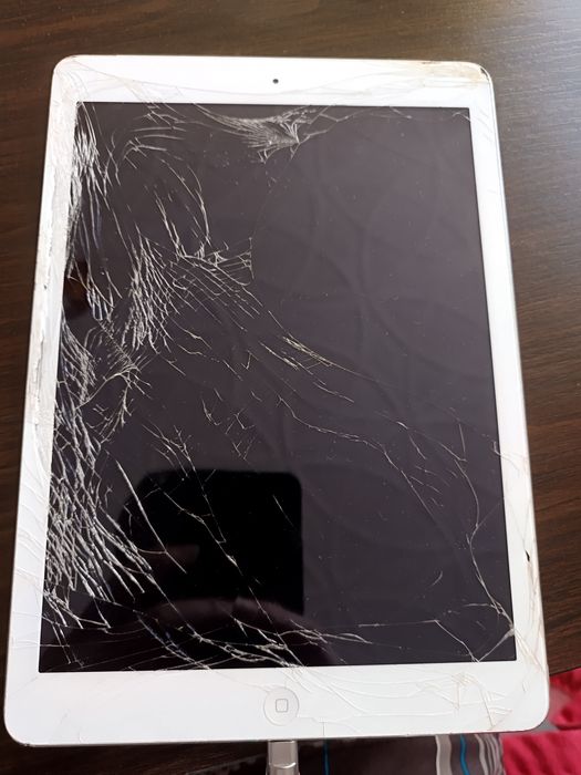 iPad Air A1474 zablokowany