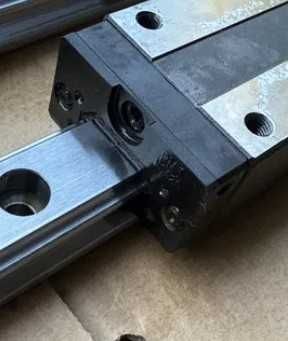 Prowadnica liniowa z wózkami PMI MSA20R- N długość 1530mm