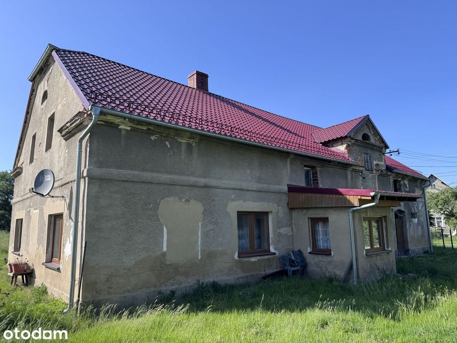 Wolnostojący dom z dużym potencjałem i  działką 640 m² w wsi