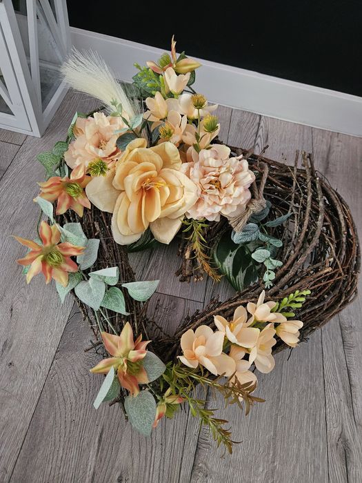 Komplet kompozycji nagrobnych. Zestaw funeralny. Komplet na pomnik