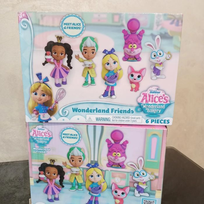 Disney Junior Alice’s Wonderland Bakery Alice Аліса в країні чудес
Лял