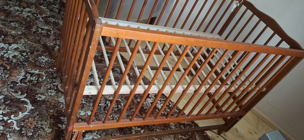 Дитяче ліжко- колиска