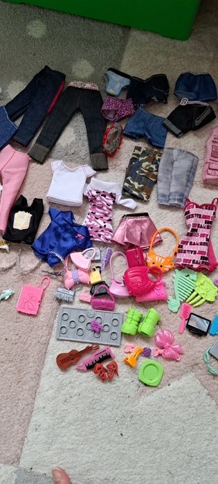 Barbie akcesoria ubranka sukienki spodnie torebki gadżety