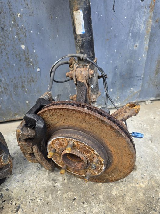 Стойка ступиця цафа nissan X-Trail T30