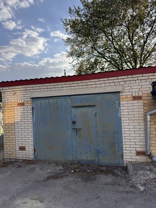 Гараж в довготривалу оренду