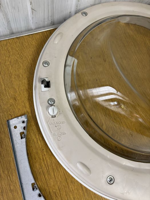 Drzwiczki pralki Electrolux EWP11074TW kompletne