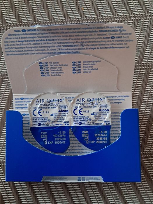 Контактні лінзи Air Optix