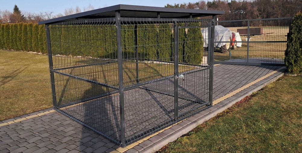 Kojec 2x2m z siatki panelowej