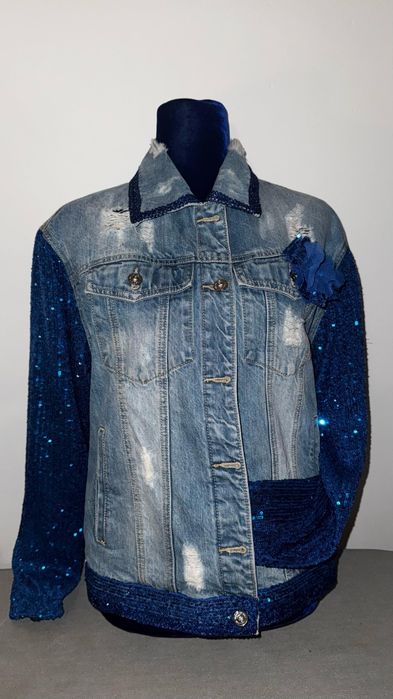 Blusão de ganga transformado peça única feito à mão