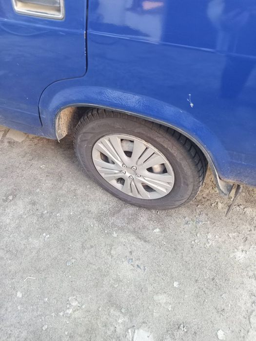 автомобіль ВАЗ 2104