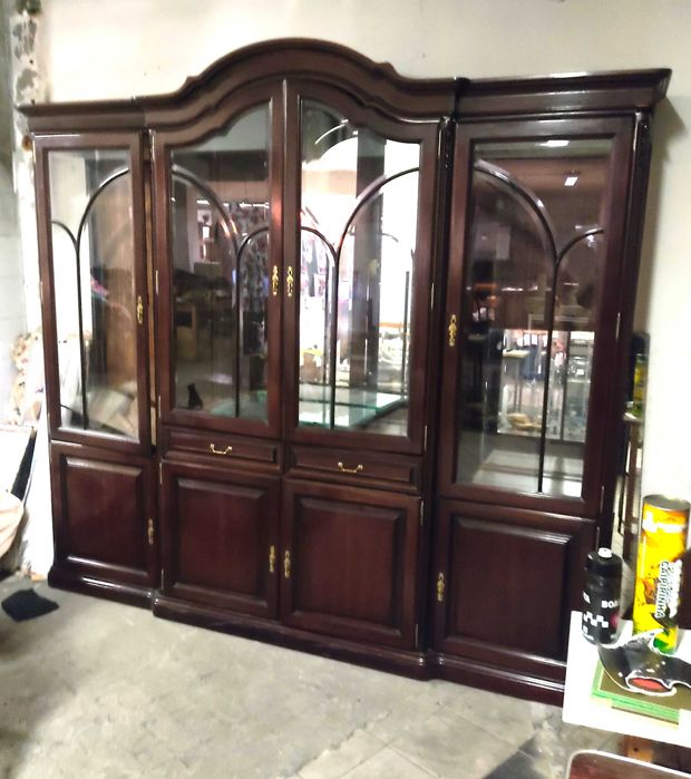 Estantes/Vitrines/comodas/Credencias Antigas