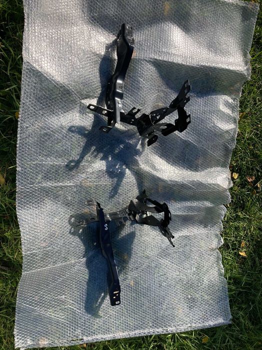 Кронштейн крепления фары LH/RH BMW 5 Seies G30 2017-2020год.