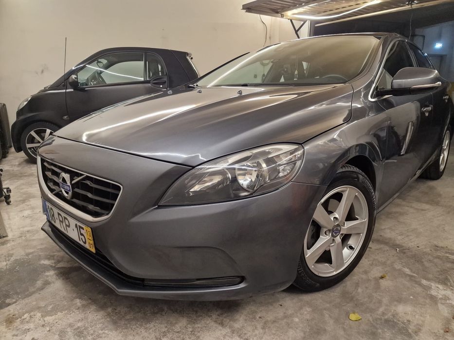 Volvo V40 Momentum 2013