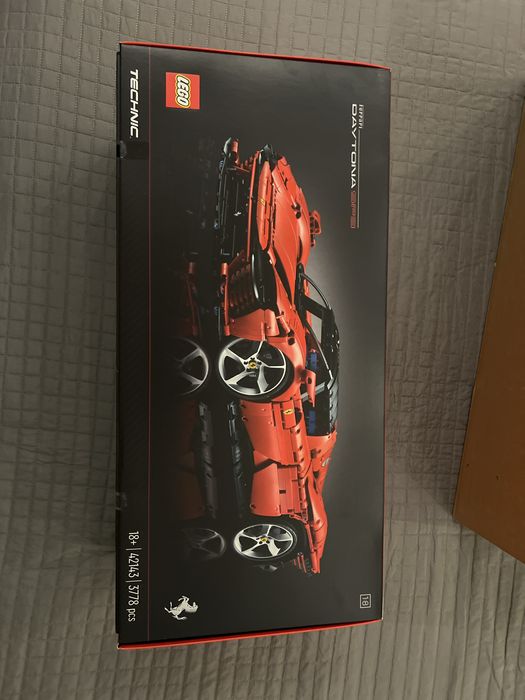 Lego 42143 Technic Ferrari daytona Sp3