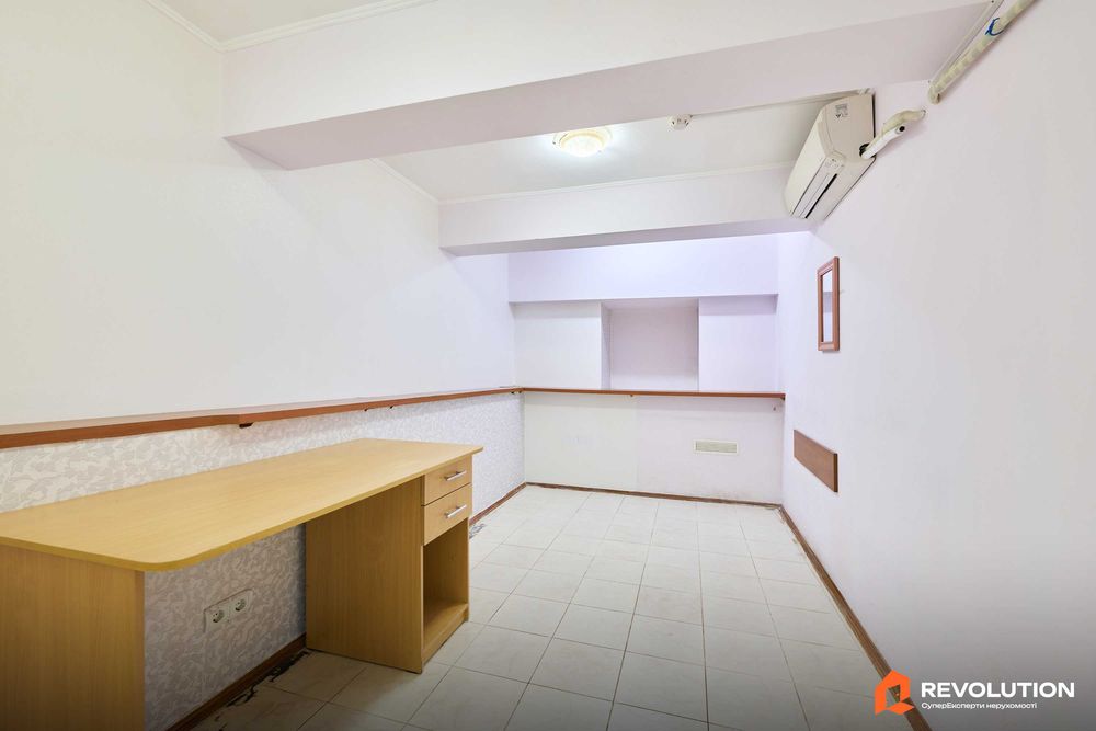 Без комісії. Продаж комерційного приміщення 149м2, вул. Микільсько-Ботанічна, буд. 14/7 Шевченківський р-н