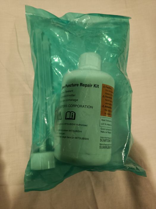 Kompresor samochodowy. Zestaw naprawczy opon. Made Japan. Nowy. GRATIS