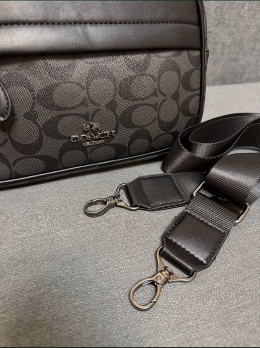Чоловіча сумка Coach