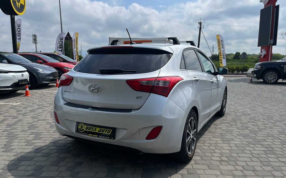 Hyundai Elantra 2016