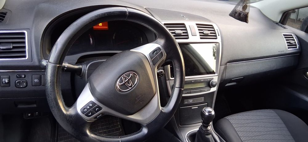 Toyota Avensis 2013 2.0 d4d