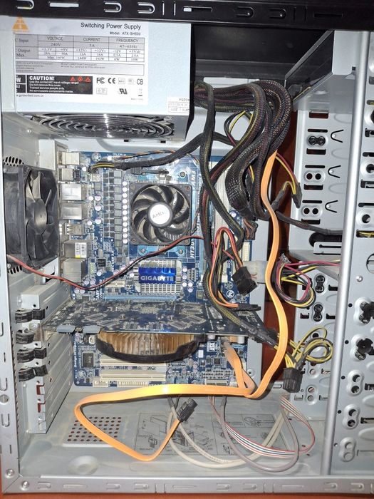 Монитор и два системных блока