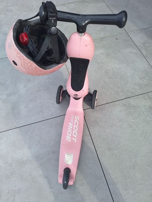 Hulajnoga Scoot and Ride z kaskiem