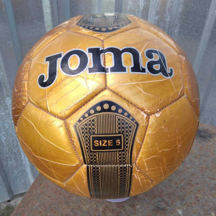 продам  Футбольный мяч  5 размер